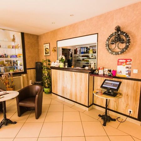 Les Messageries Hotel Saint-Flour  Luaran gambar