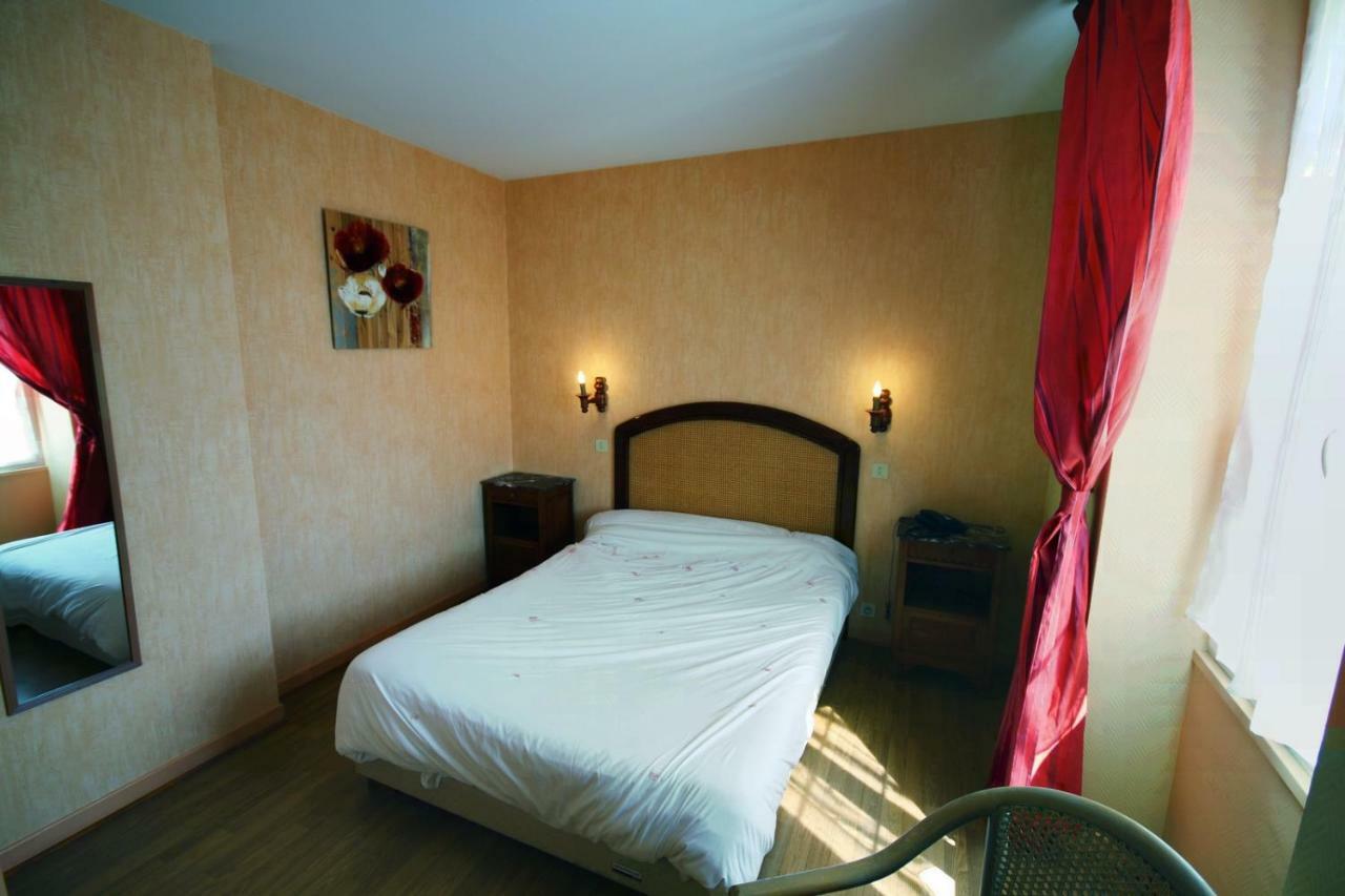 Les Messageries Hotel Saint-Flour  Bilik gambar